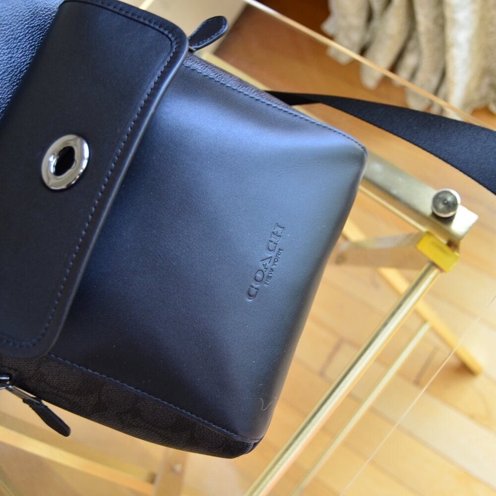 Coach  CAJ92 Turnlock Sling Pack In Signature Canvas - Picture 16 of 16
